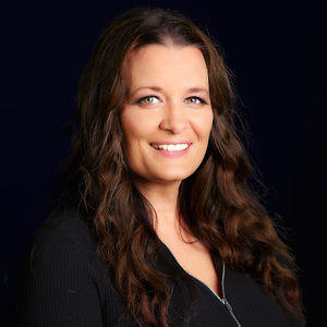 Meet your Posher, Carrie